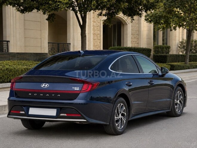 Hyundai Sonata-4