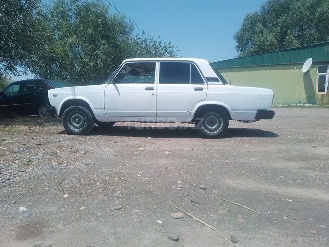 LADA (VAZ) 2107-3
