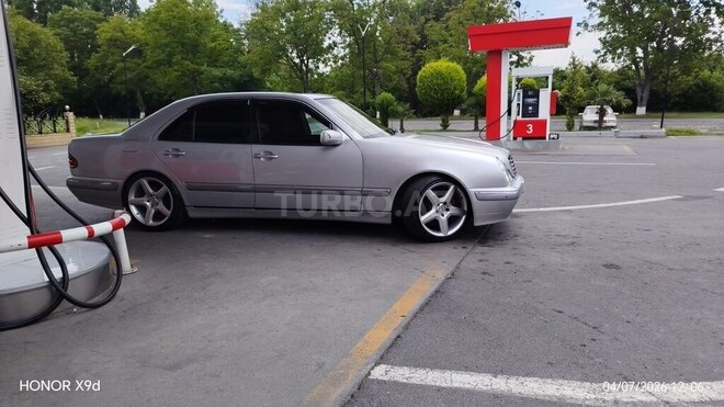 Mercedes E 280-14
