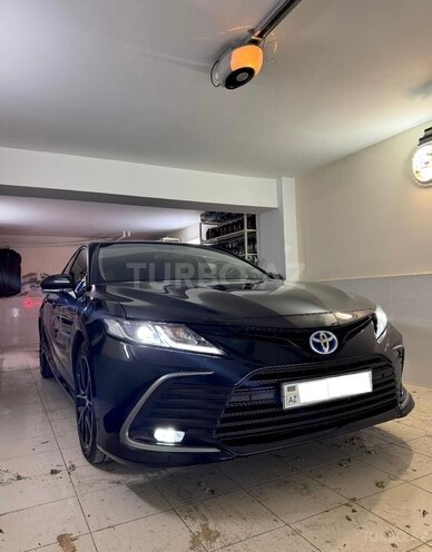 Toyota Camry-5