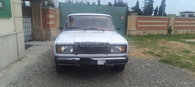 LADA (VAZ) 2107-1