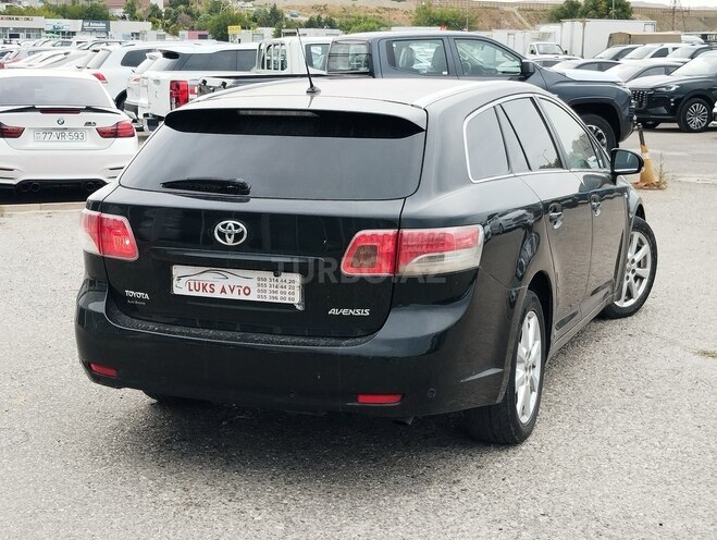 Toyota Avensis-6