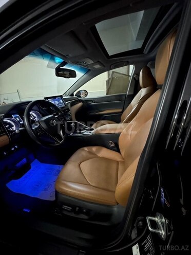 Toyota Camry-7