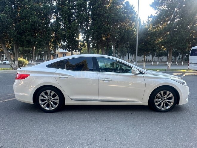 Hyundai Grandeur-18