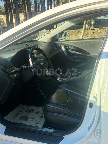 Hyundai Grandeur-13