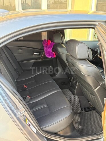 BMW 530-9