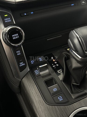Toyota Land Cruiser-29