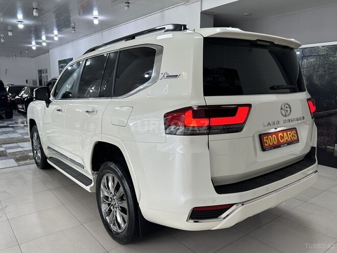 Toyota Land Cruiser-14