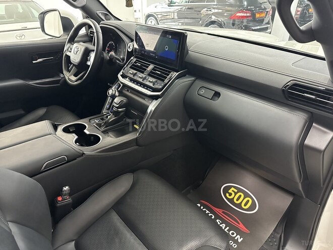 Toyota Land Cruiser-20