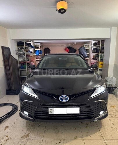 Toyota Camry-1