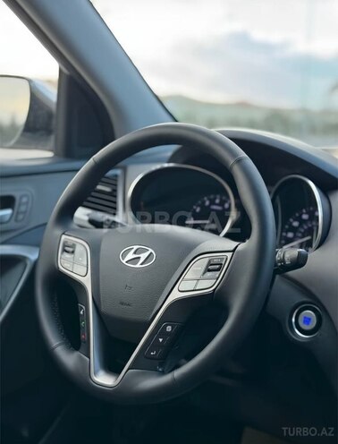 Hyundai Santa Fe-8