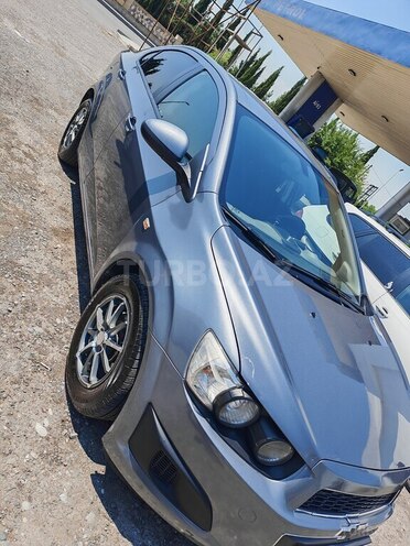 Chevrolet Aveo-3