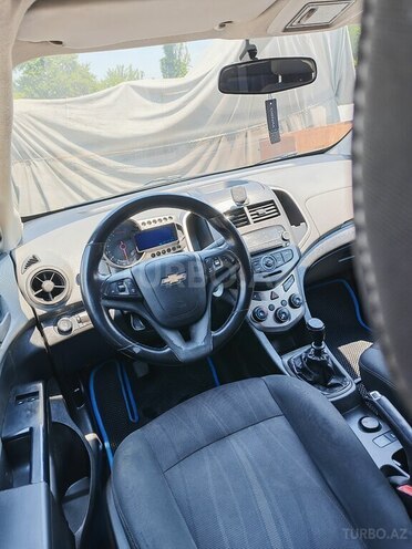 Chevrolet Aveo-7