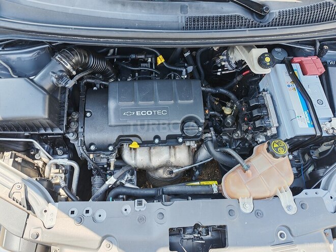 Chevrolet Aveo-12