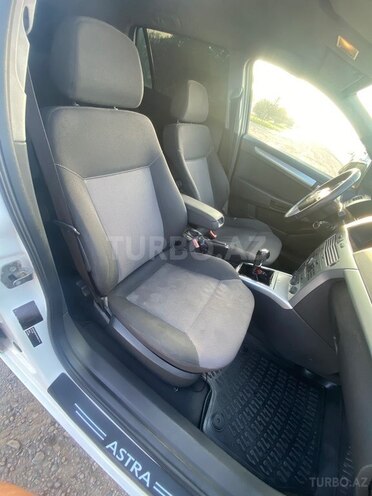 Opel Astra-17