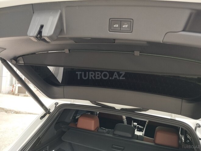 Volkswagen Touareg-20