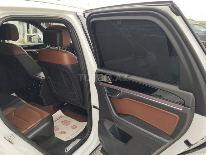 Volkswagen Touareg-9
