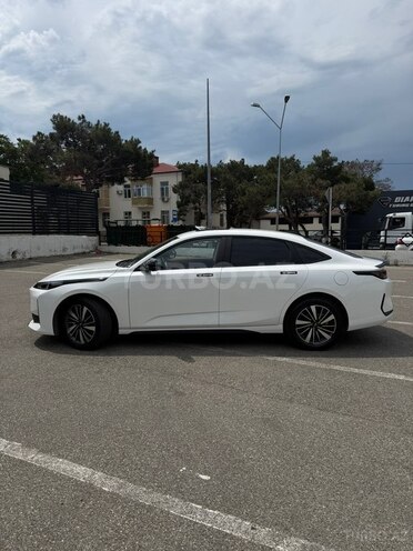Changan Qiyuan A05-5