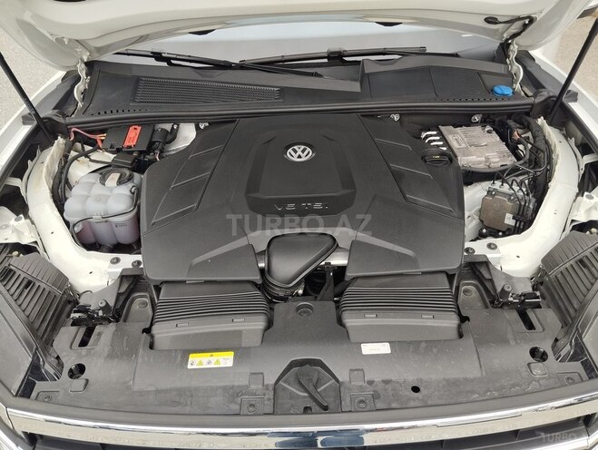 Volkswagen Touareg-21