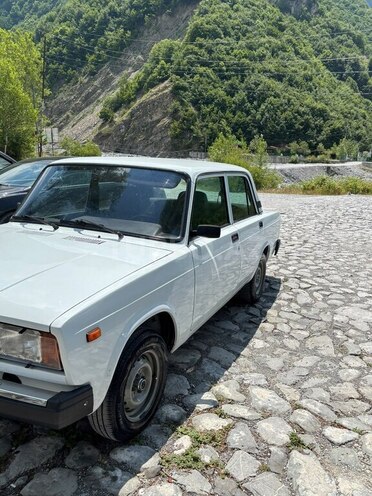LADA (VAZ) 2107-4