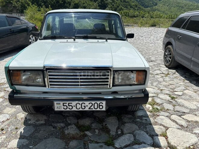 LADA (VAZ) 2107-1