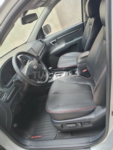 Hyundai Santa Fe-6
