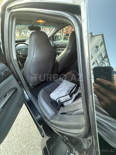 Toyota Prius-3