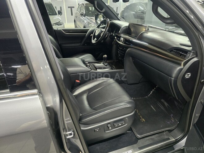 Lexus LX 570-10
