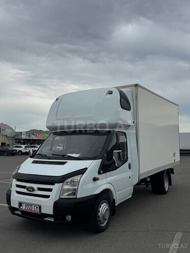 Ford Transit-1