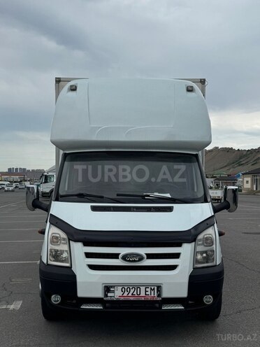 Ford Transit-3