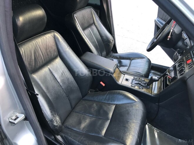 Mercedes E 200-5