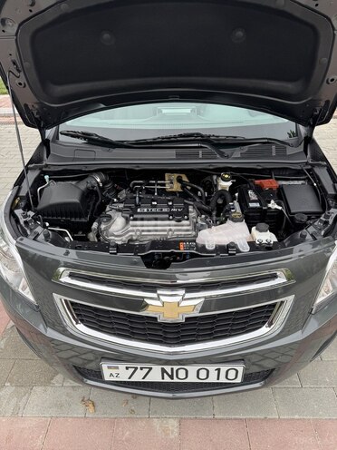 Chevrolet Cobalt-8