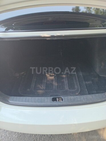Hyundai Accent-9
