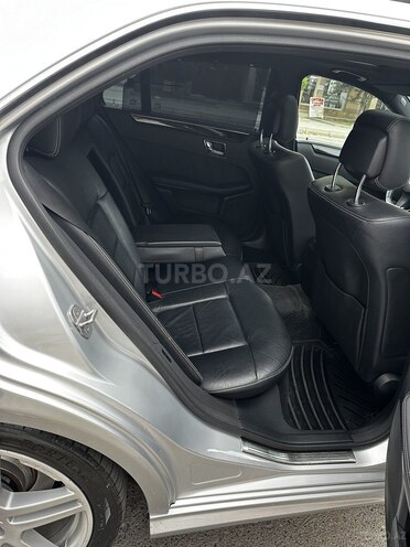 Mercedes E 350-8