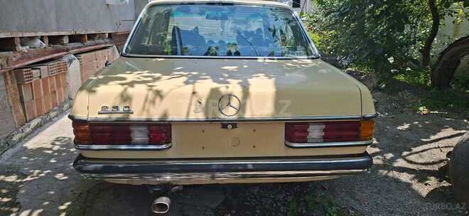Mercedes W123-2