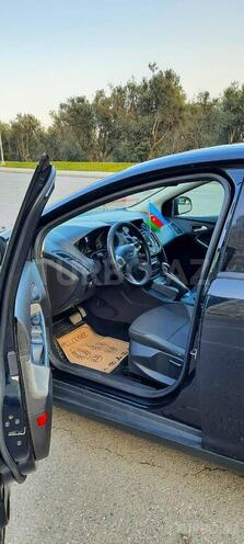 Ford Focus-7