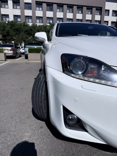 Lexus IS 250-7