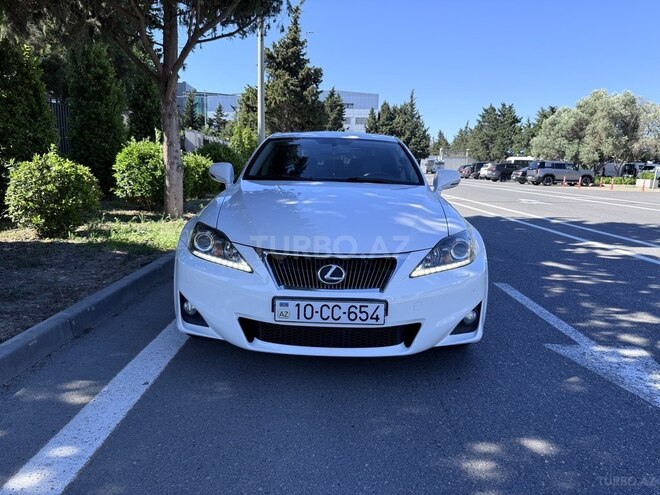Lexus IS 250-1