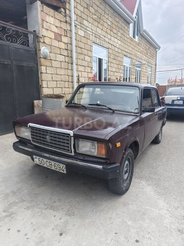 LADA (VAZ) 2107-1