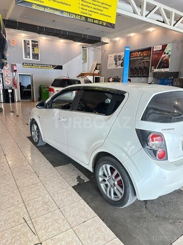 Chevrolet Aveo-4