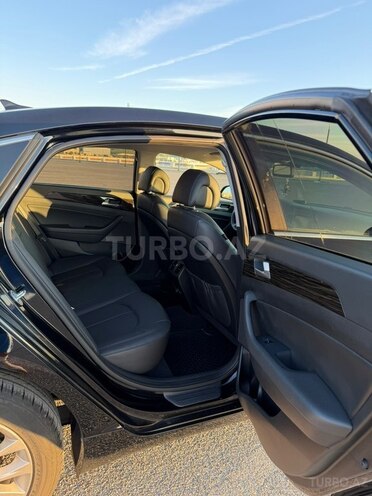 Hyundai Sonata-7