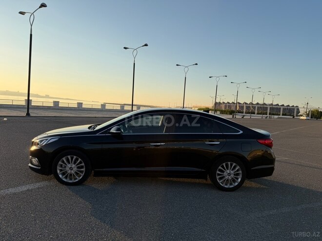 Hyundai Sonata-4