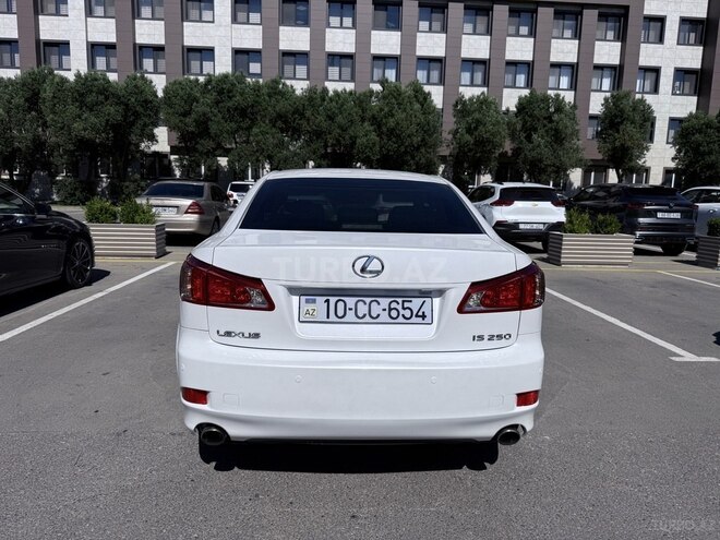 Lexus IS 250-9