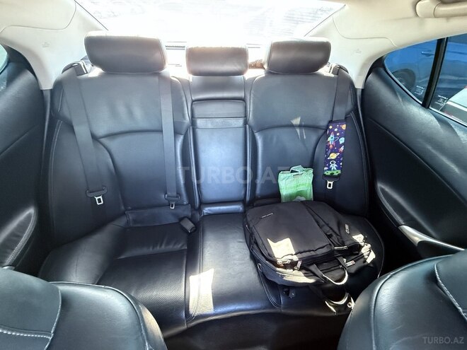 Lexus IS 250-16