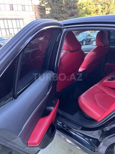 Toyota Camry-8