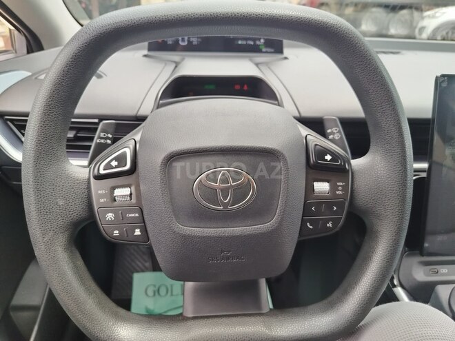 Toyota bZ3-7