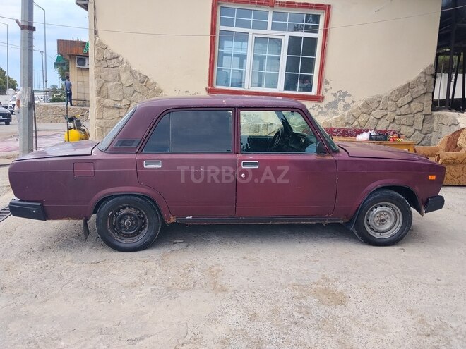 LADA (VAZ) 2107-4