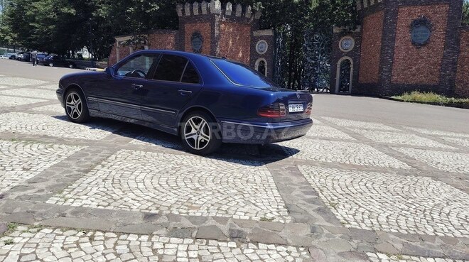 Mercedes E 220-6