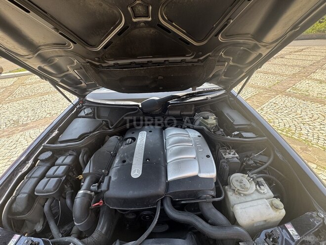 Mercedes E 220-9