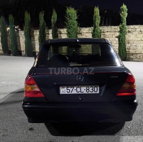 Mercedes C 220-2